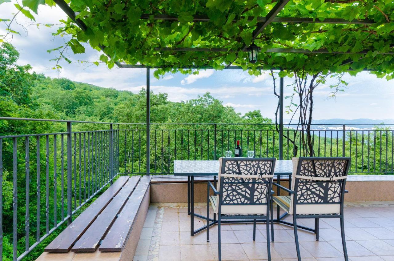 Apartments Marijana Ičići エクステリア 写真