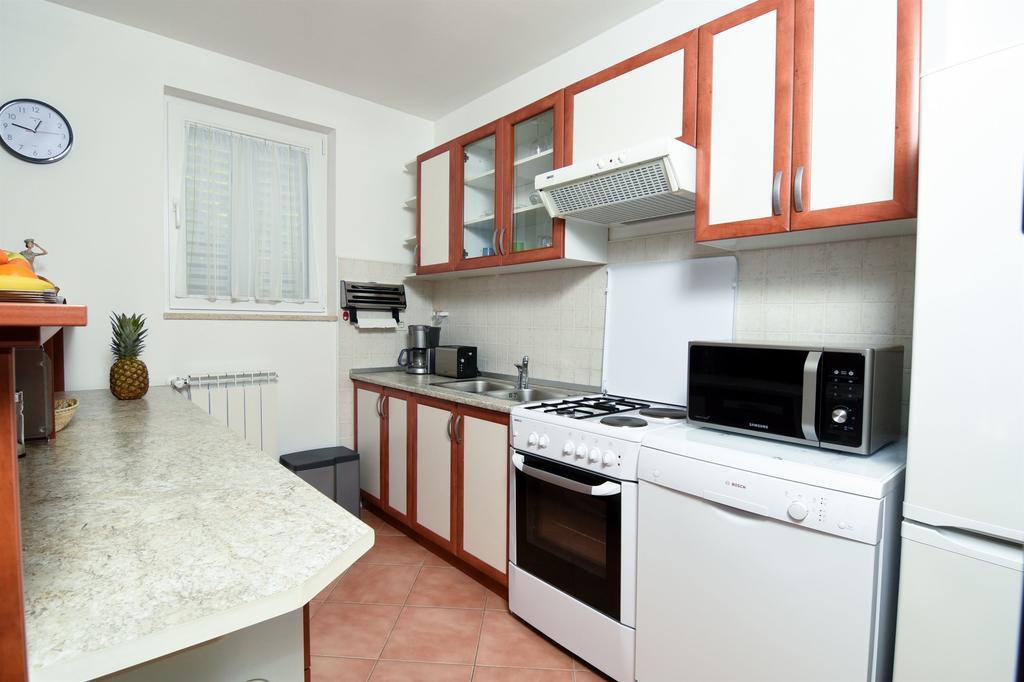 Apartments Marijana Ičići エクステリア 写真