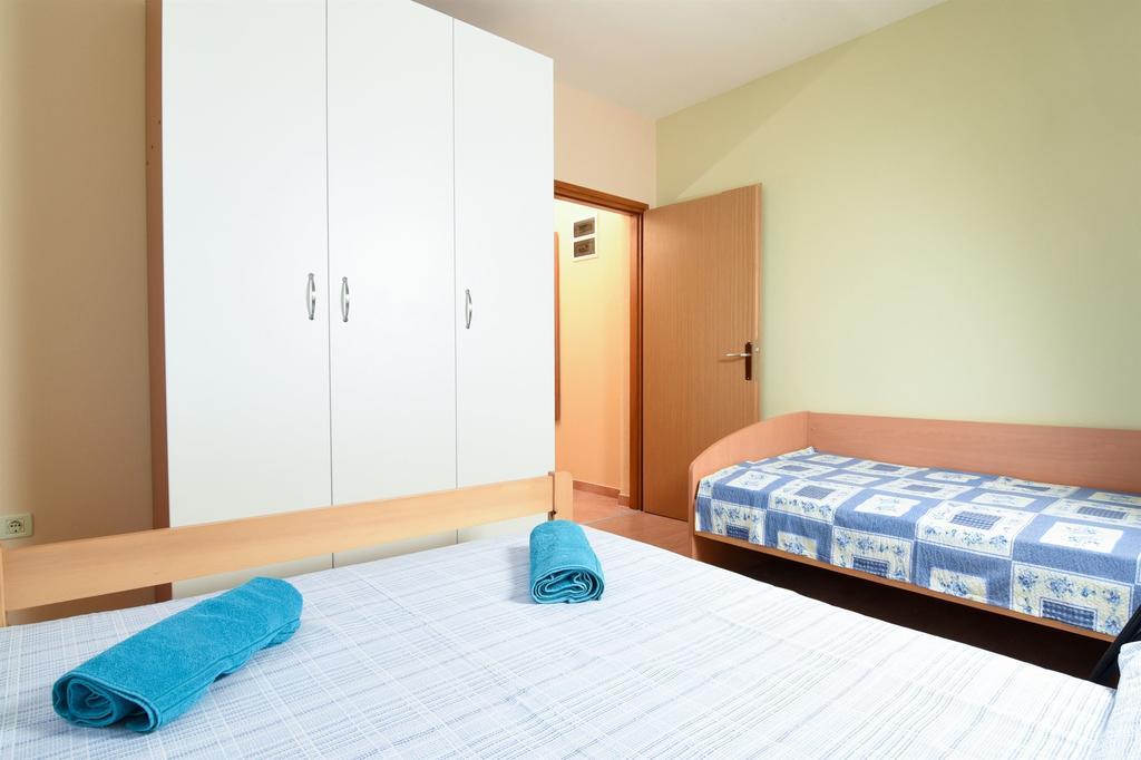 Apartments Marijana Ičići エクステリア 写真